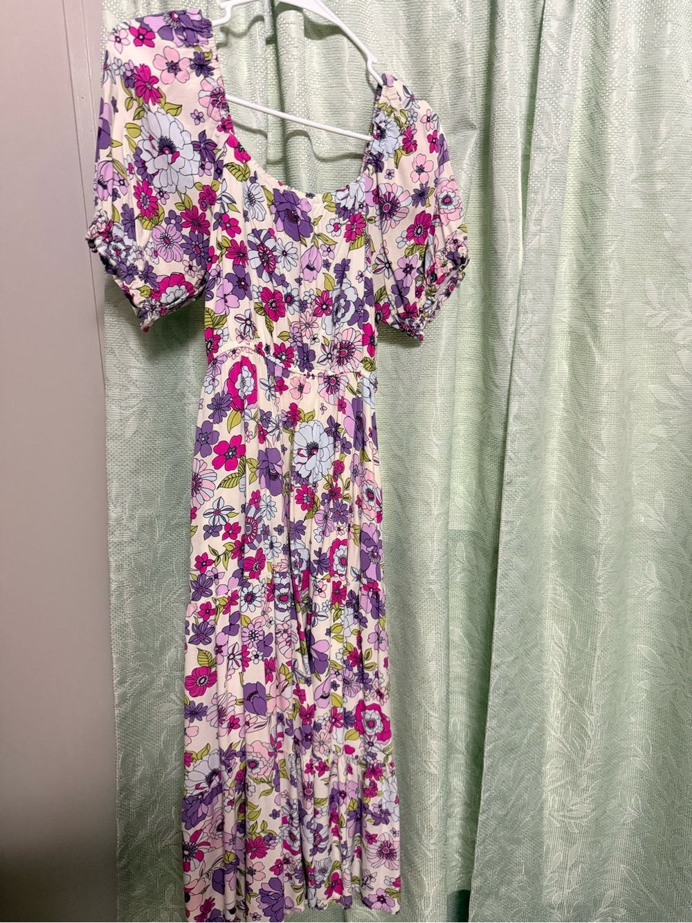 Hayden Floral Maxi Dress in Purple, Pink, White